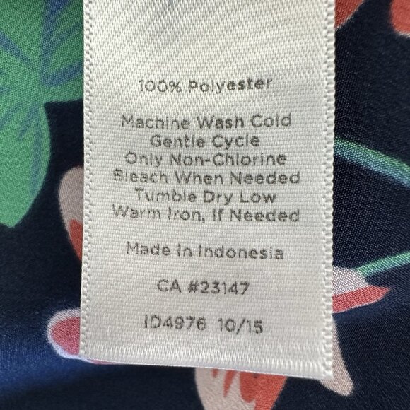 Talbots Blouse Sleeveless Size 12 Navy Blue Floral Button Back - Picture 7 of 7